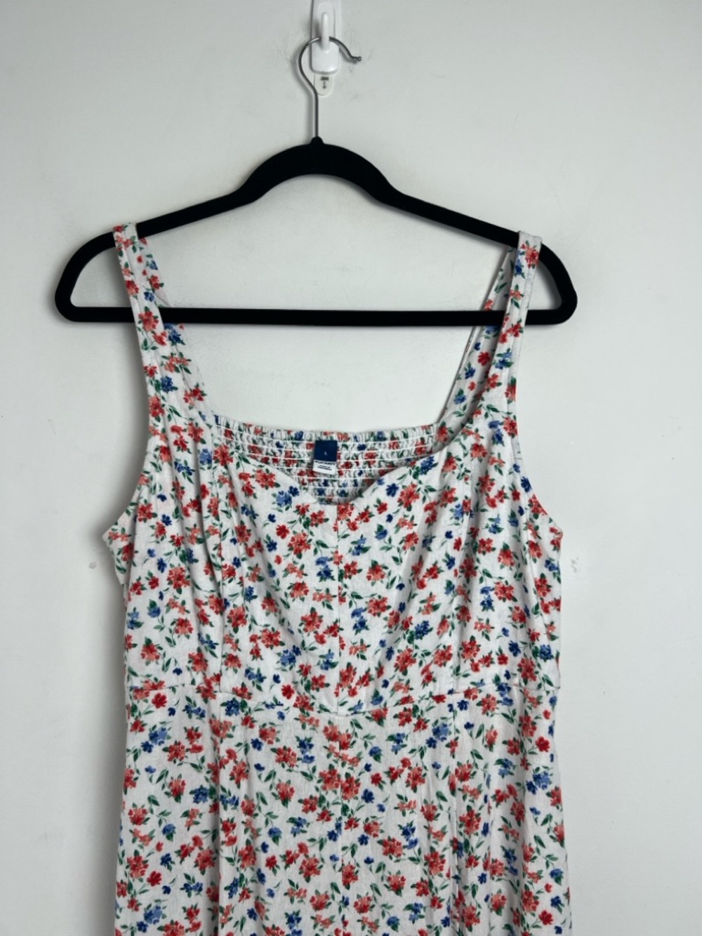 Old Navy Large Fit & Flare Linen Blend Midi Dress In Americana Floral Print - Picture 4 of 12
